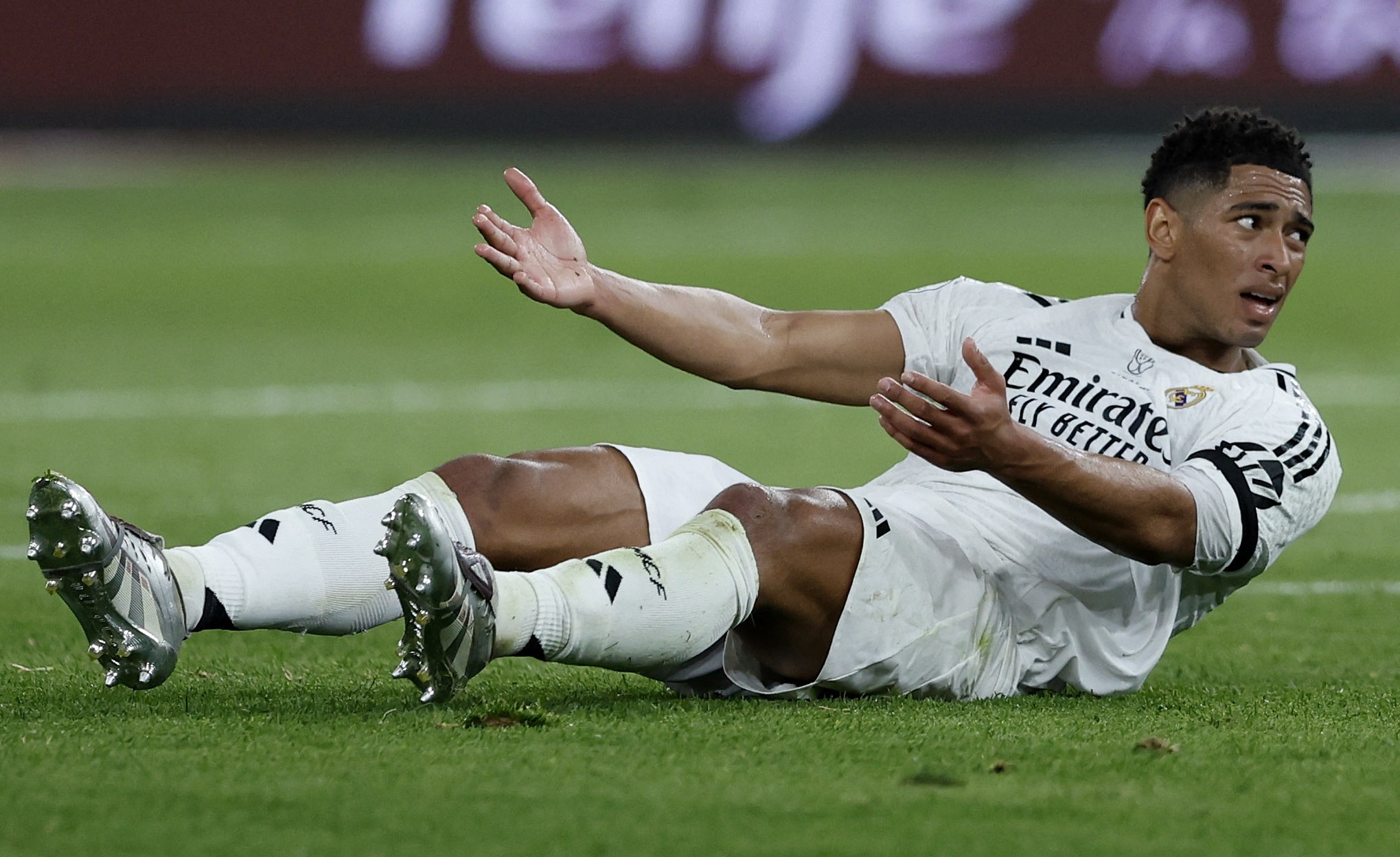 3D走势图-医生：贝林厄姆要2到4个月来恢复，预计秋天复出&amp;年底达最佳状态